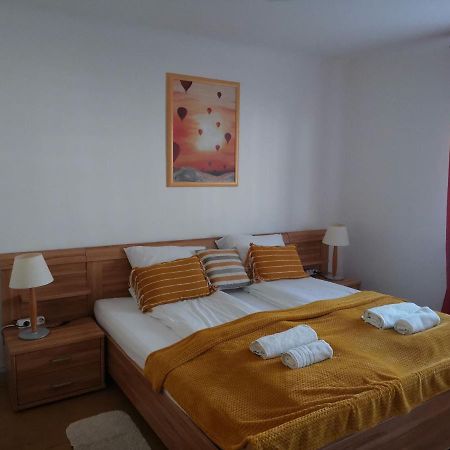 Eisenerz Stefan Apartment / Ferien Wohnung Bagian luar foto