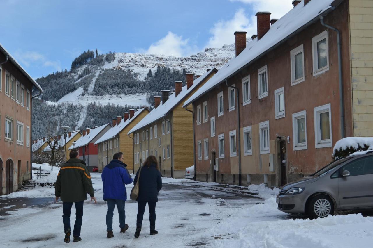 Eisenerz Stefan Apartment / Ferien Wohnung Bagian luar foto